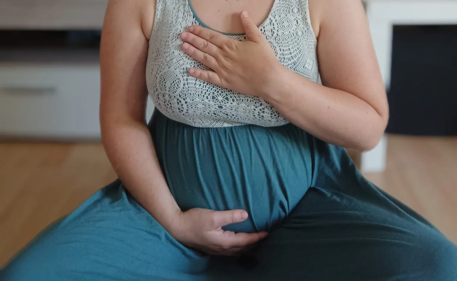 Schwangere Frau mit Babybauch